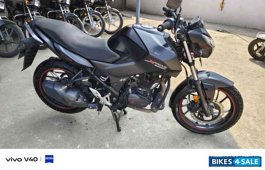 Matt Gray Hero Xtreme 160R Stealth Edition