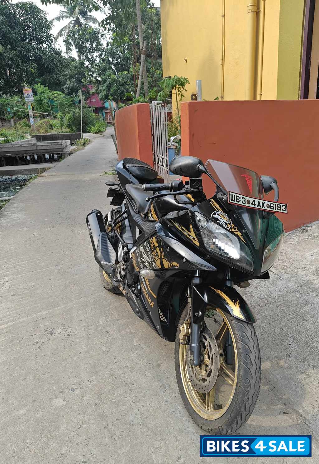 Black Army Mixed Colour Yamaha YZF R15 V2