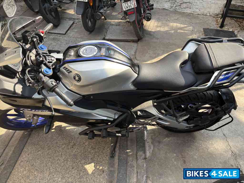 Yamaha R15M