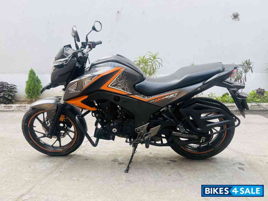 Honda CB Hornet 160R