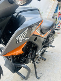 Honda CB Hornet 160R