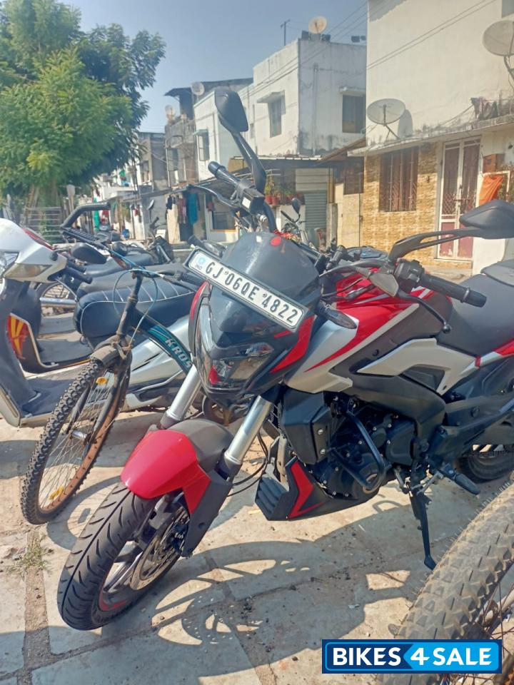 Bajaj Dominar 250