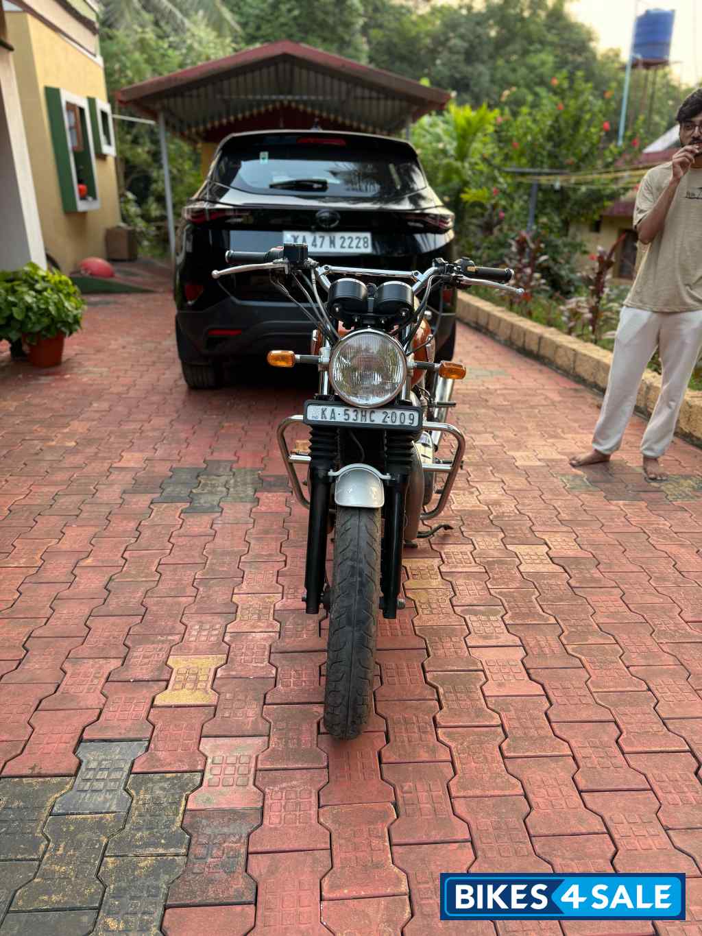 Orange Crush Royal Enfield Interceptor 650 Twin