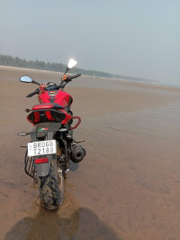 Red Bajaj Dominar 400 Disc