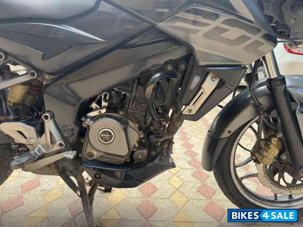 Bajaj Pulsar NS200