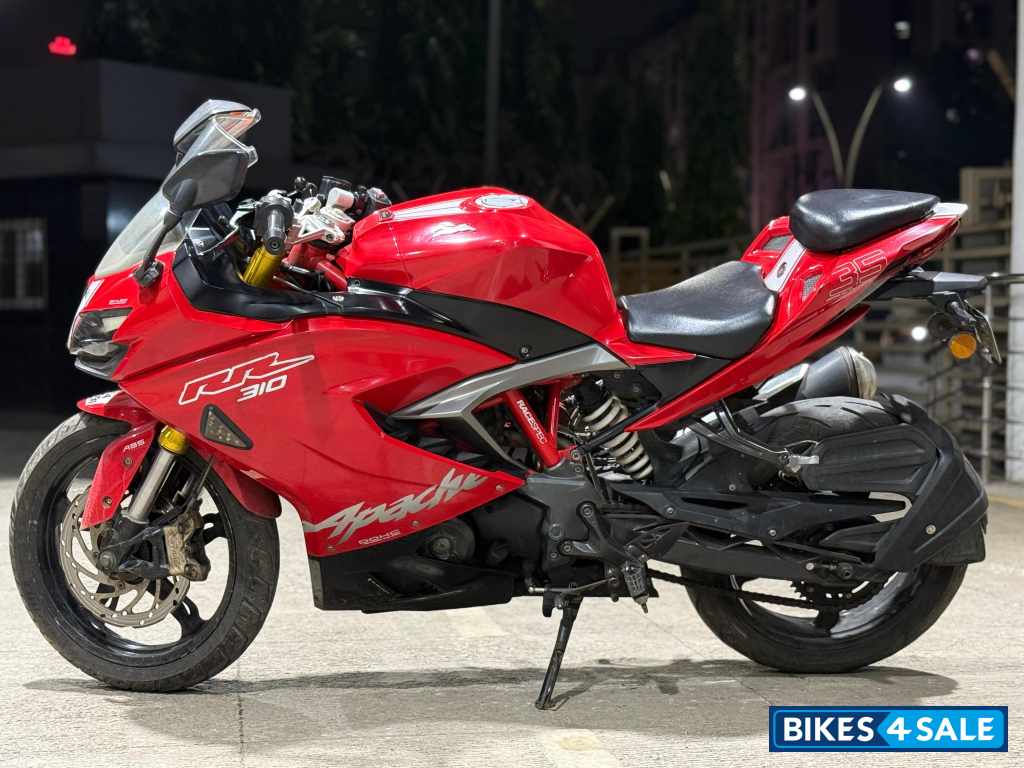 Red TVS Apache RR 310