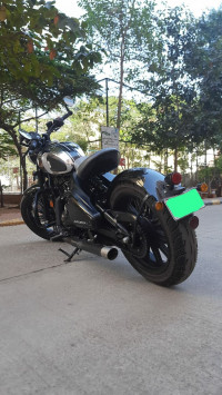 Chrome Jawa 42 Bobber Black Mirror