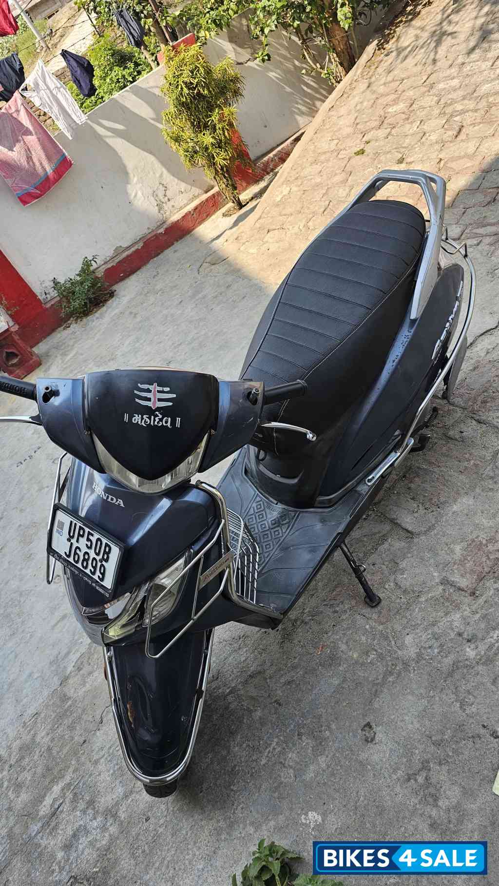 Blue Honda Activa 125