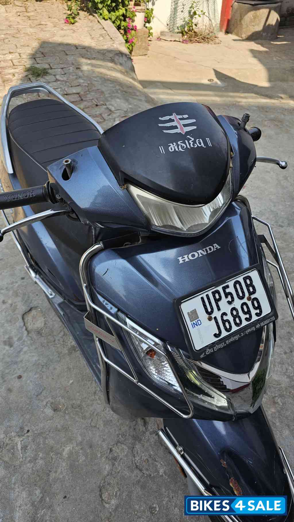 Blue Honda Activa 125