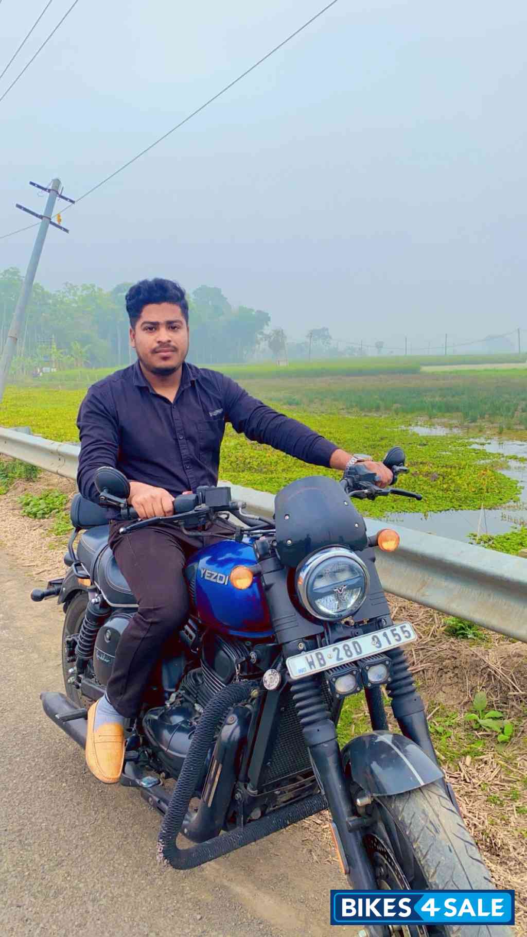 Yezdi Roadster Dark Yezdi Roadster Dark