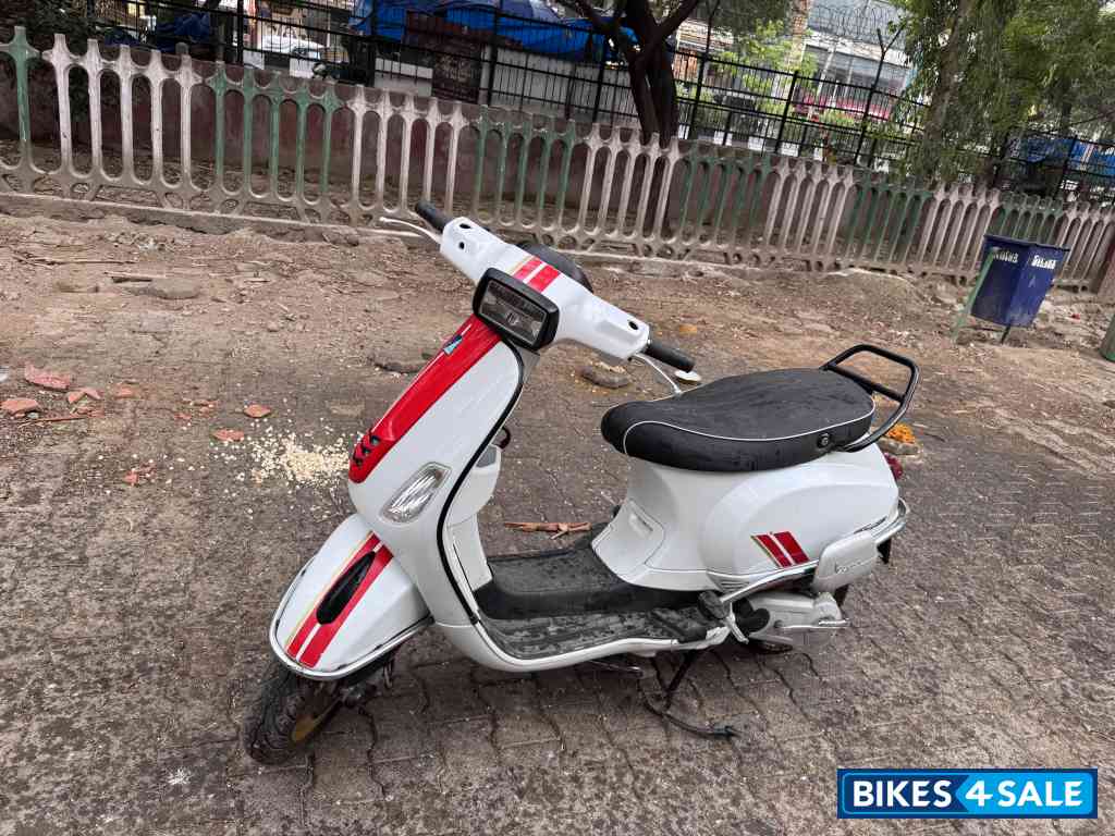 White And Red Vespa Racing Sixties 150