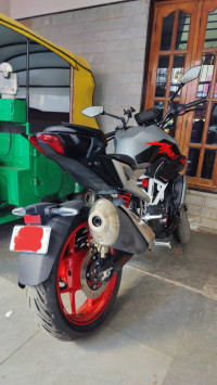 Arsenal Black TVS Apache RTR 310