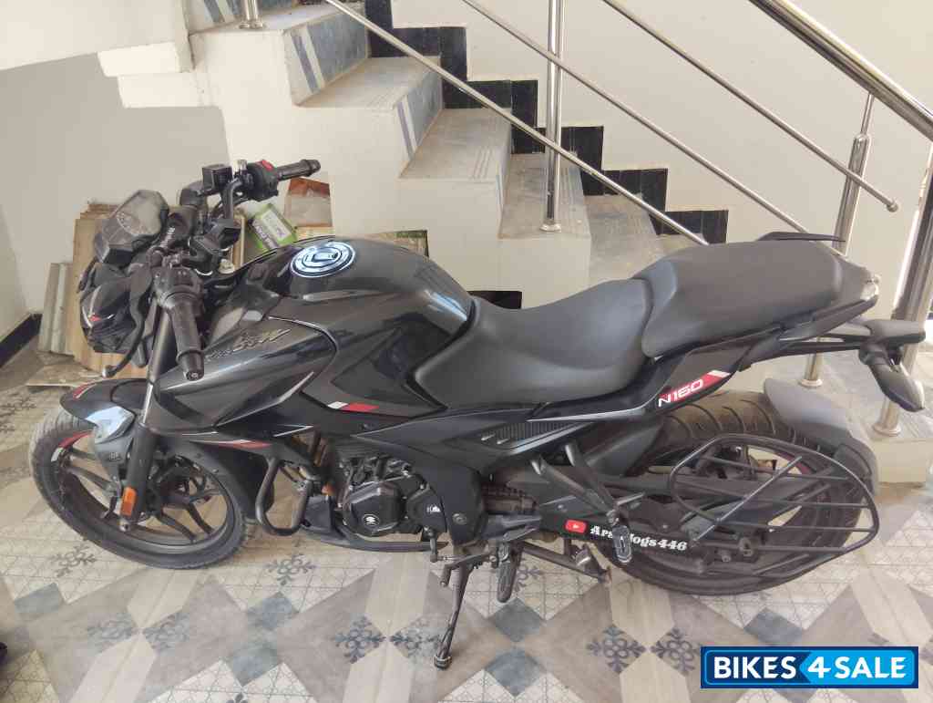 Bajaj Pulsar N160