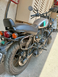 Royal Enfield Hunter 350 Metro
