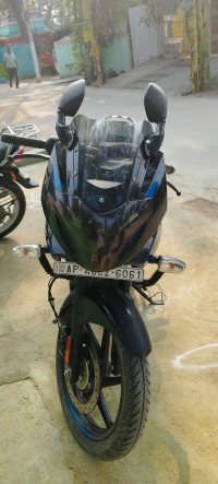 Bajaj Pulsar 220F BS6