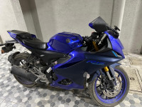 Blue Yamaha R15 V4