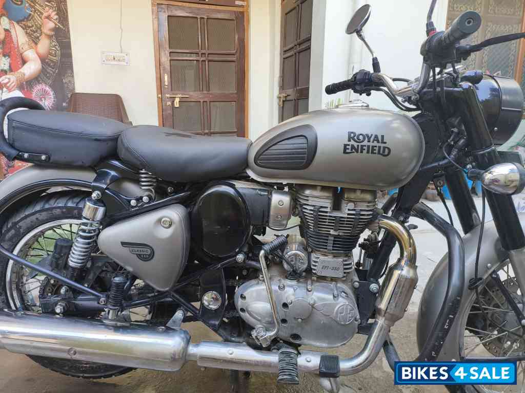Royal Enfield Classic 350 BS VI