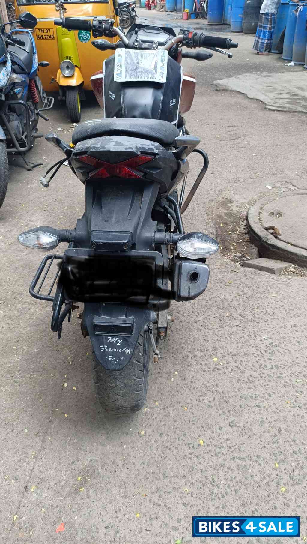 Honda CB Hornet 160R