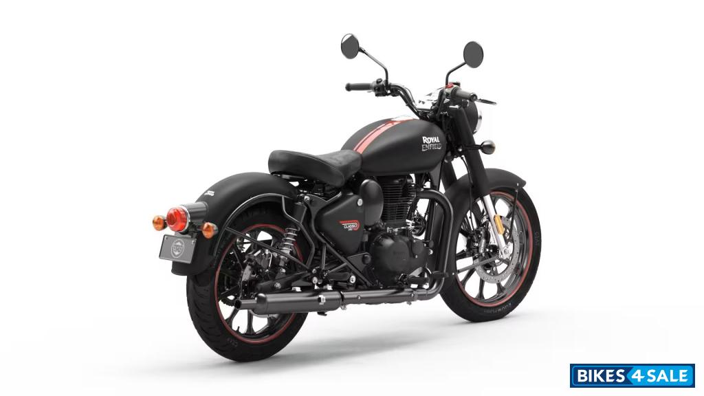 Royal Enfield Classic Stealth Black