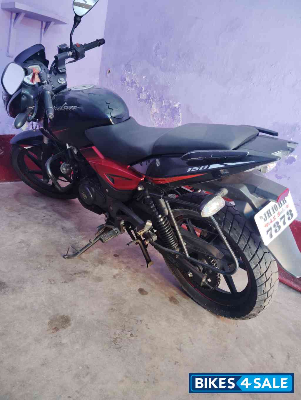 Black & Red Bajaj Pulsar 150 Twin Disc