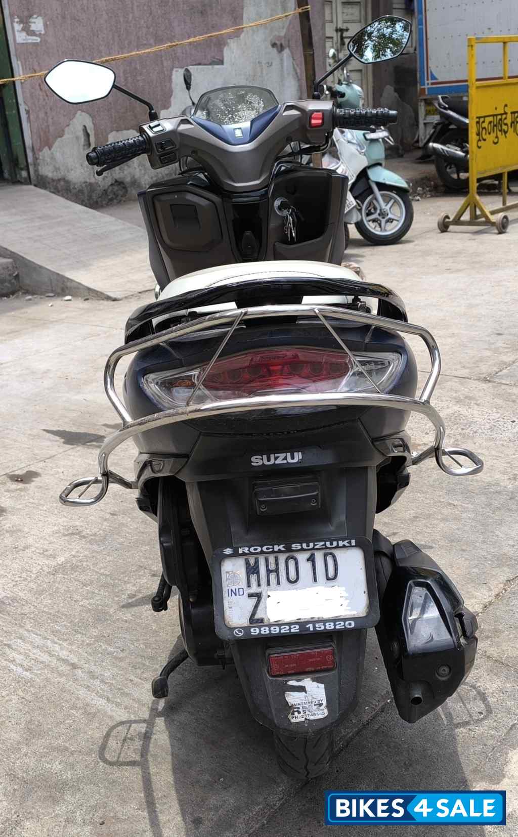 Suzuki Burgman Street Ride Connect Edition