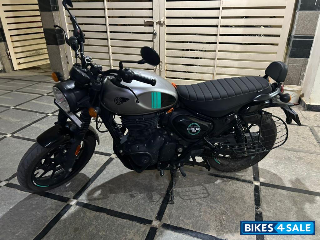 Royal Enfield Hunter 350 Metro