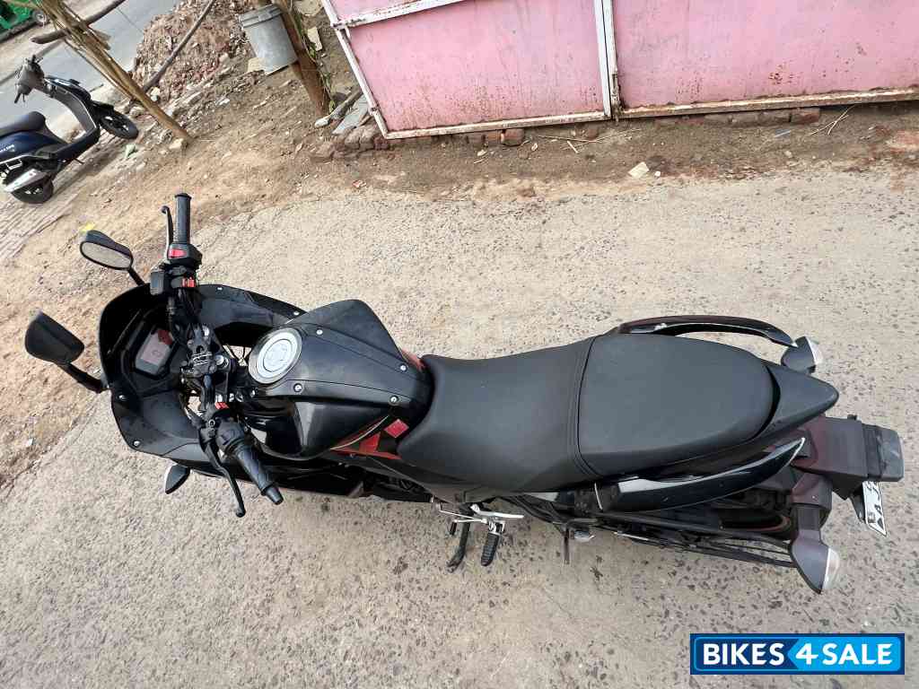 Black With Red Graphics Suzuki Gixxer SF