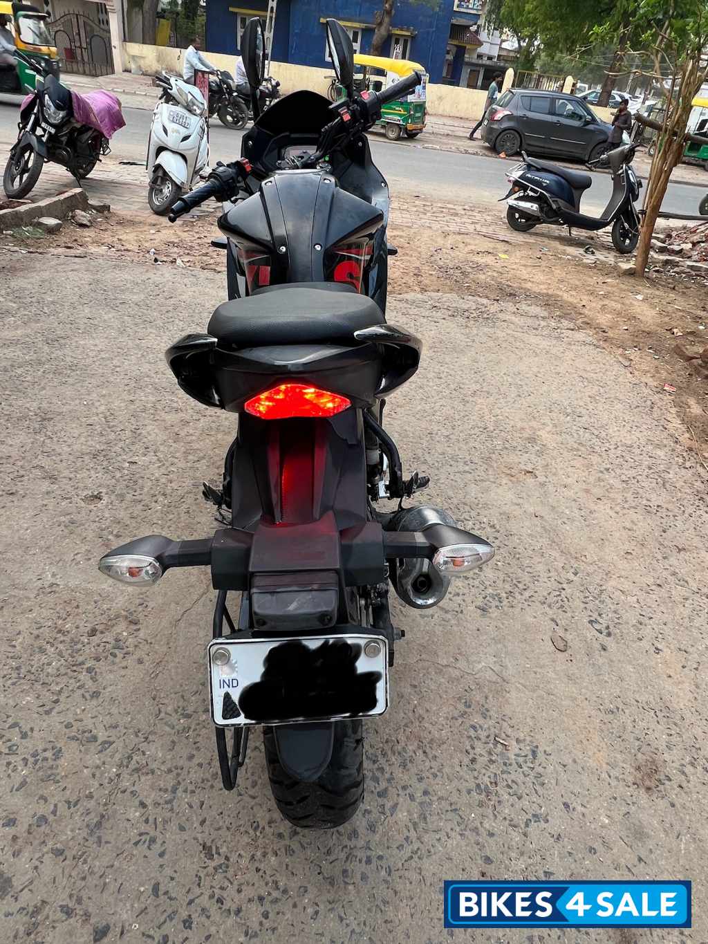 Black With Red Graphics Suzuki Gixxer SF