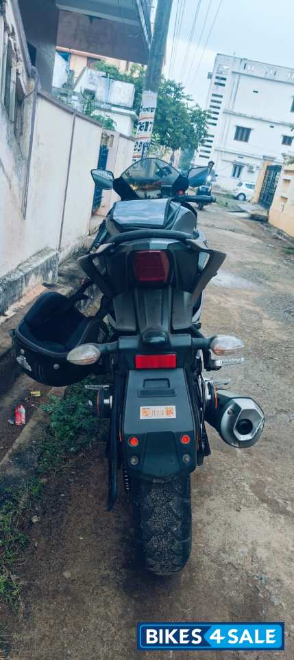 Grey Yamaha YZF R15 V3