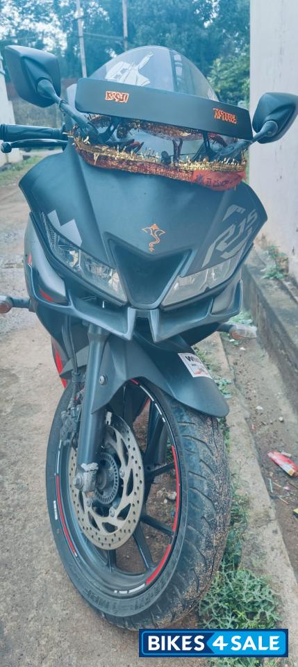 Grey Yamaha YZF R15 V3
