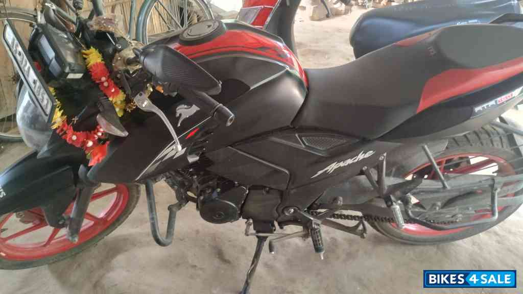 TVS Apache RTR 160 4V Special Edition