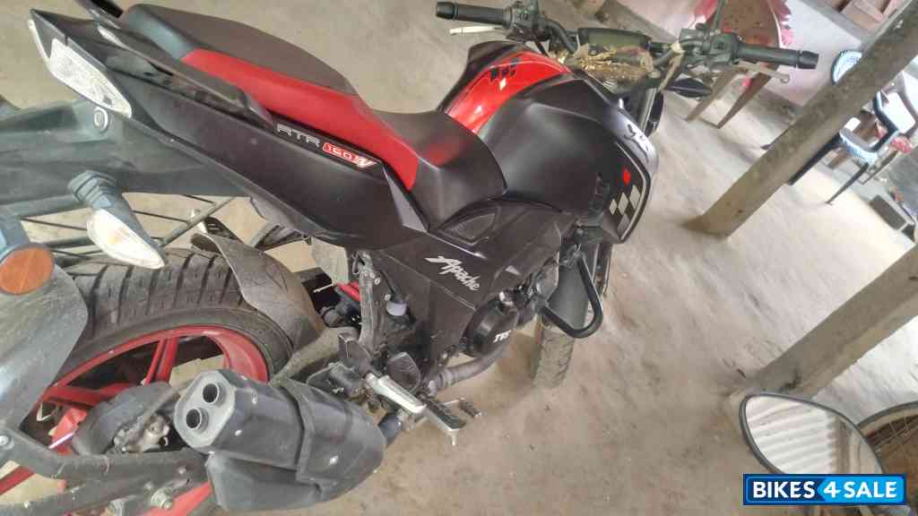 TVS Apache RTR 160 4V Special Edition
