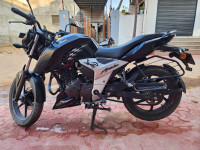 TVS Apache RTR 160 4V