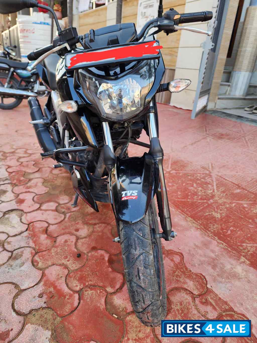 TVS Apache RTR 160 4V