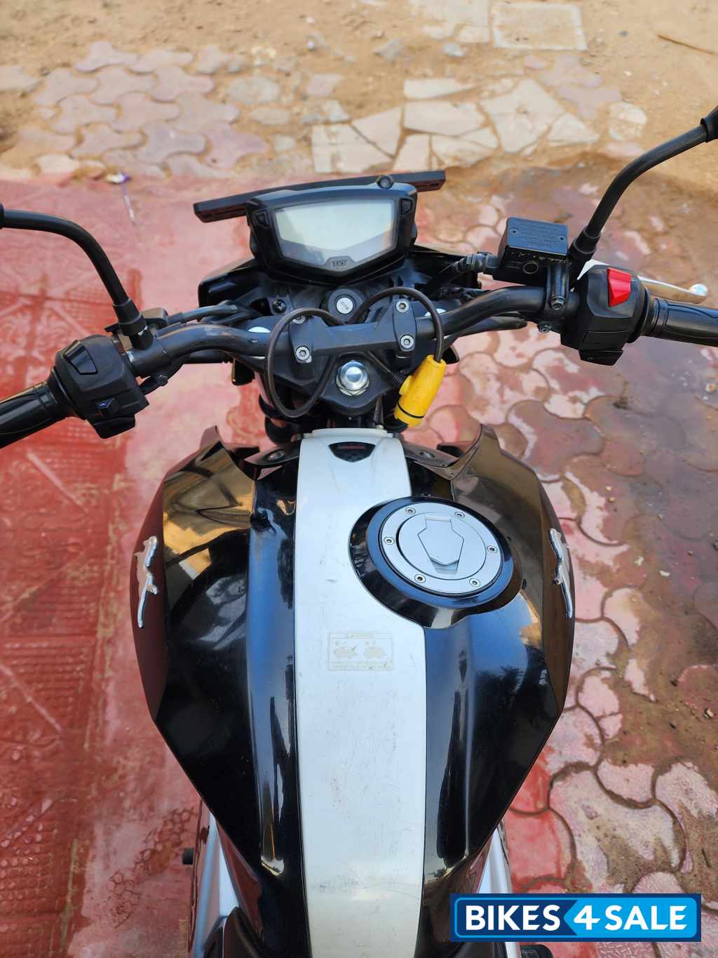 TVS Apache RTR 160 4V