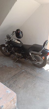 Bajaj Avenger