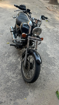 Bajaj Avenger