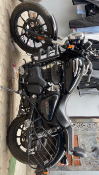 Royal Enfield Meteor 350 Stellar