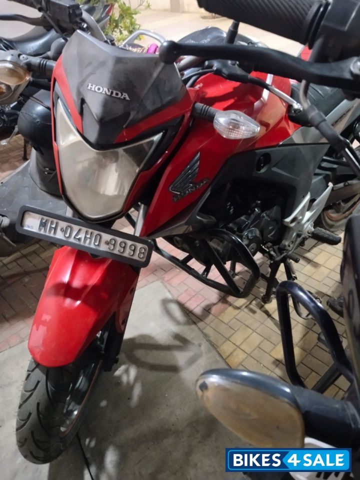 Honda CB Hornet 160R