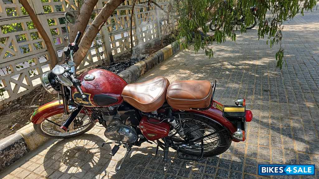 Cheshnut Red Royal Enfield Classic 350