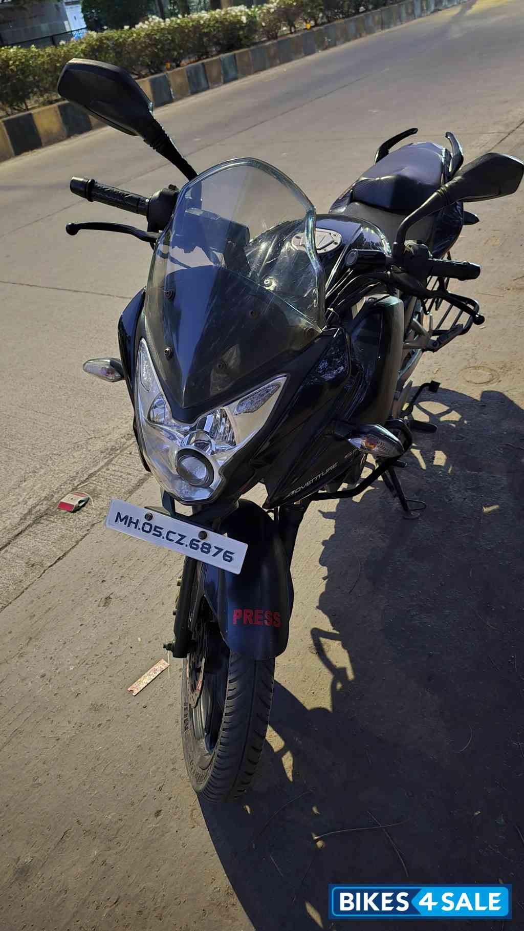 Black Bajaj Pulsar AS 150 Black Bajaj Pulsar AS 150