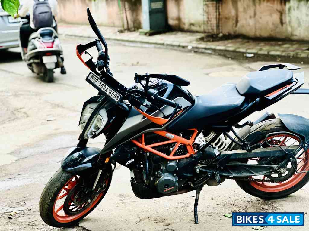 KTM Duke 390 BS6