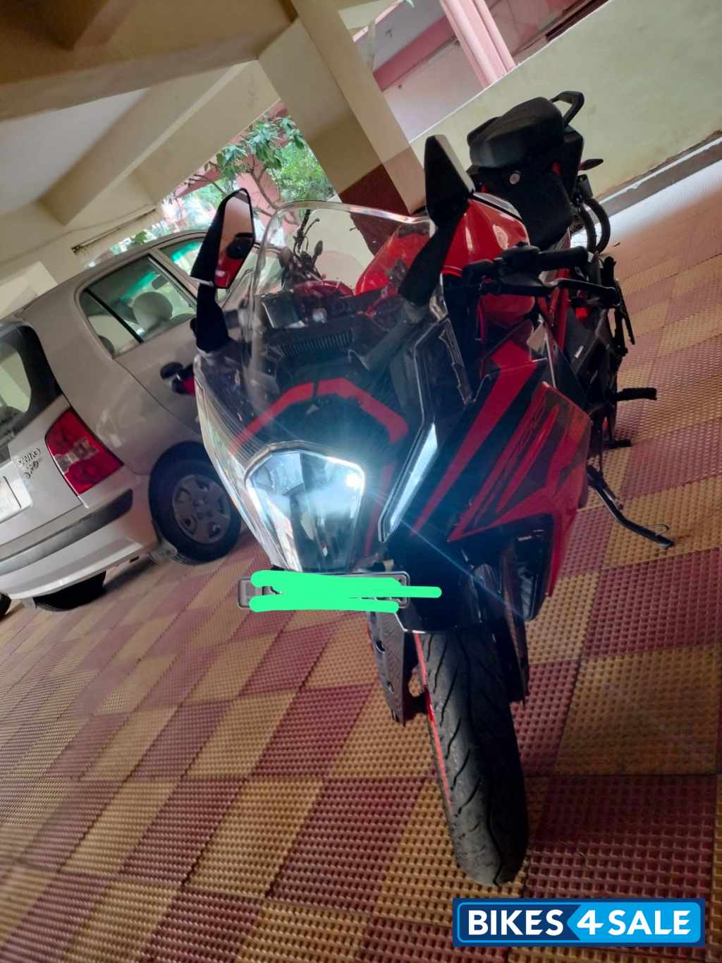 Ebony Black(met) KTM RC 200