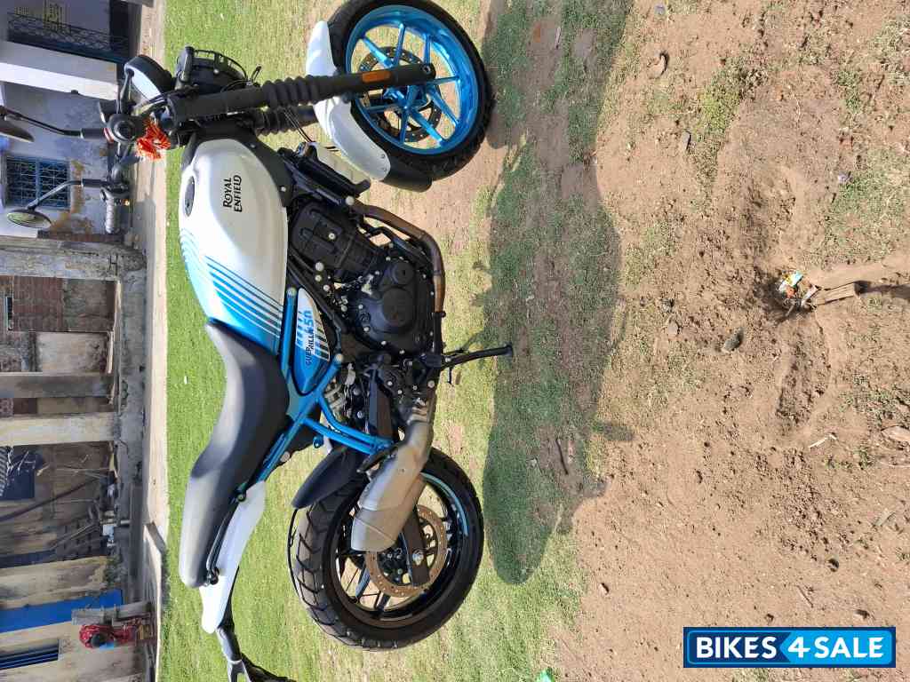 Royal Enfield Guerrilla 450 Flash