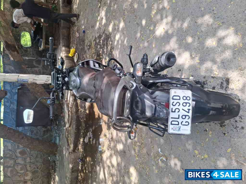 Black & Silver Bajaj Freedom 125 NG04 Disc LED