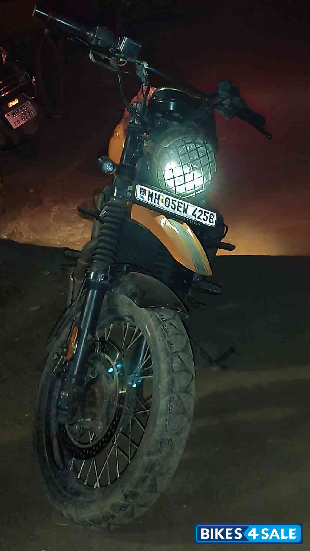 Fire Orange Yezdi Scrambler Single Tone