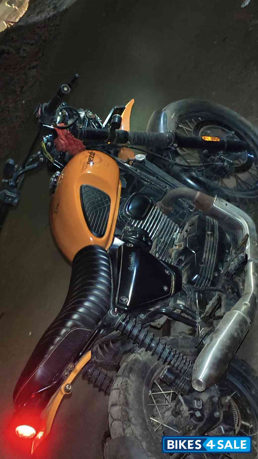 Fire Orange Yezdi Scrambler Single Tone