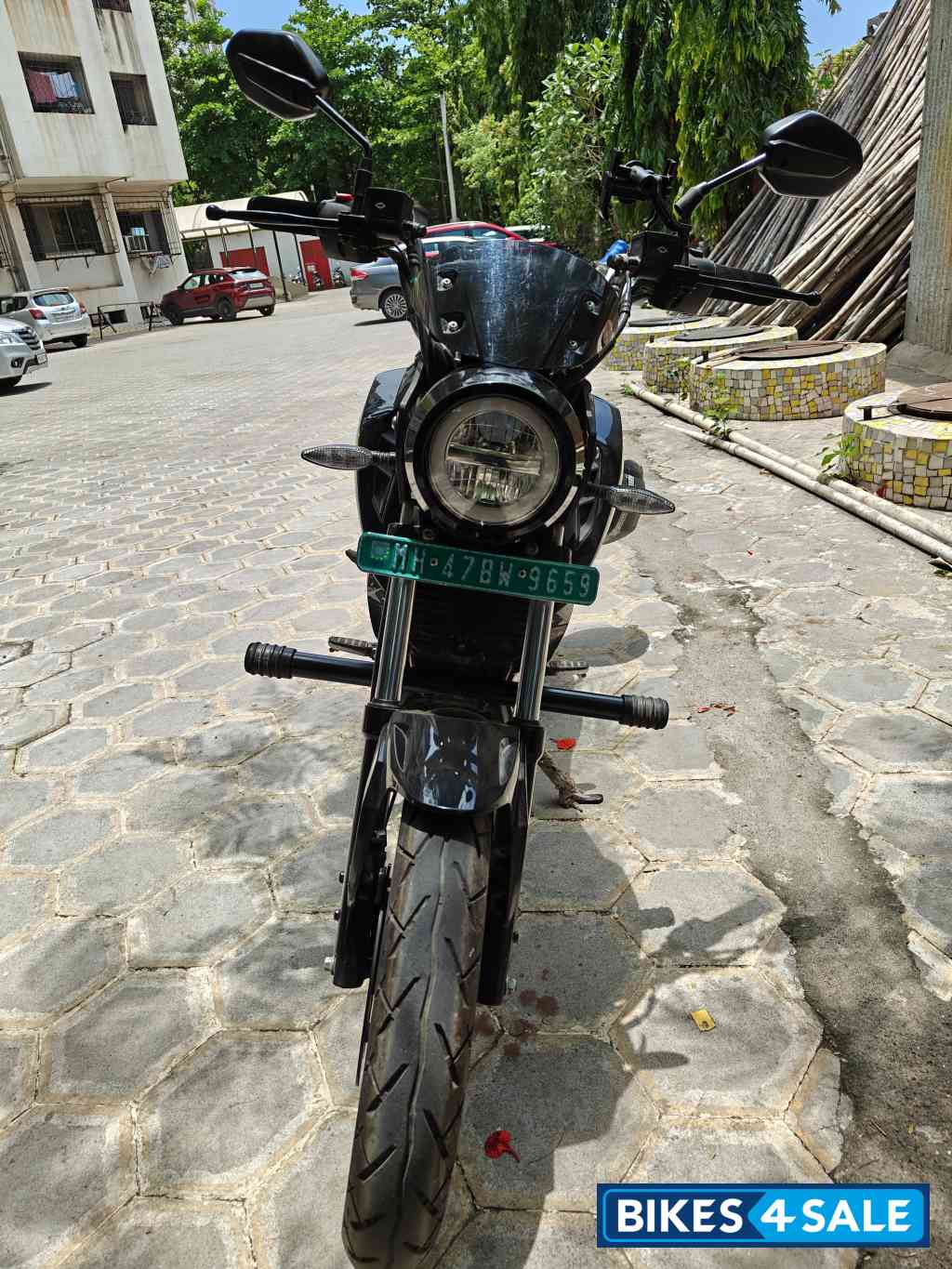 Black And Neon Revolt RV1 Plus