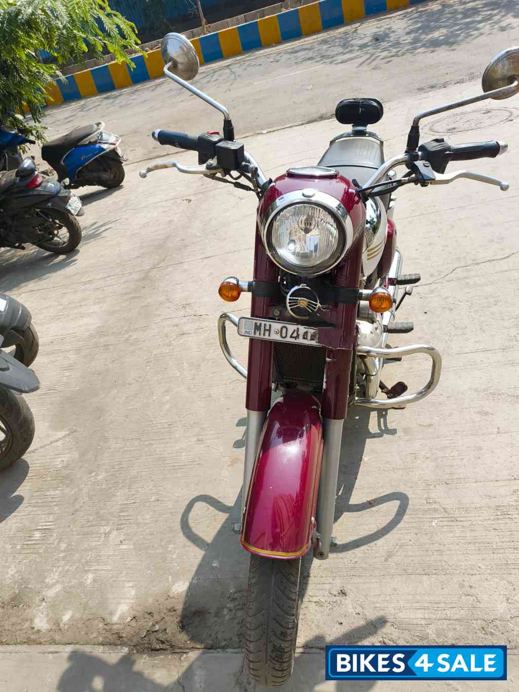 Maroon Jawa 350