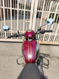 Maroon Jawa 350